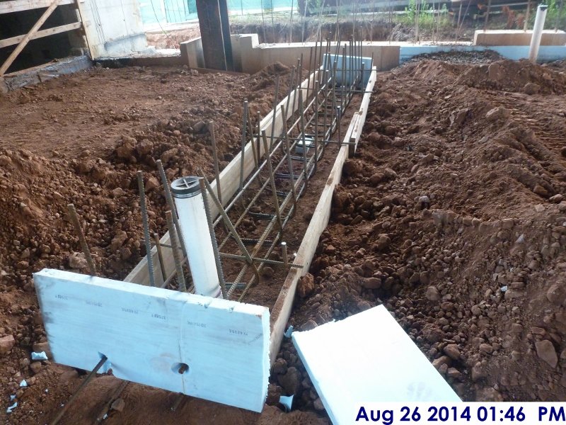 Installed rebar and constructed forms for the trench drains (800x600)